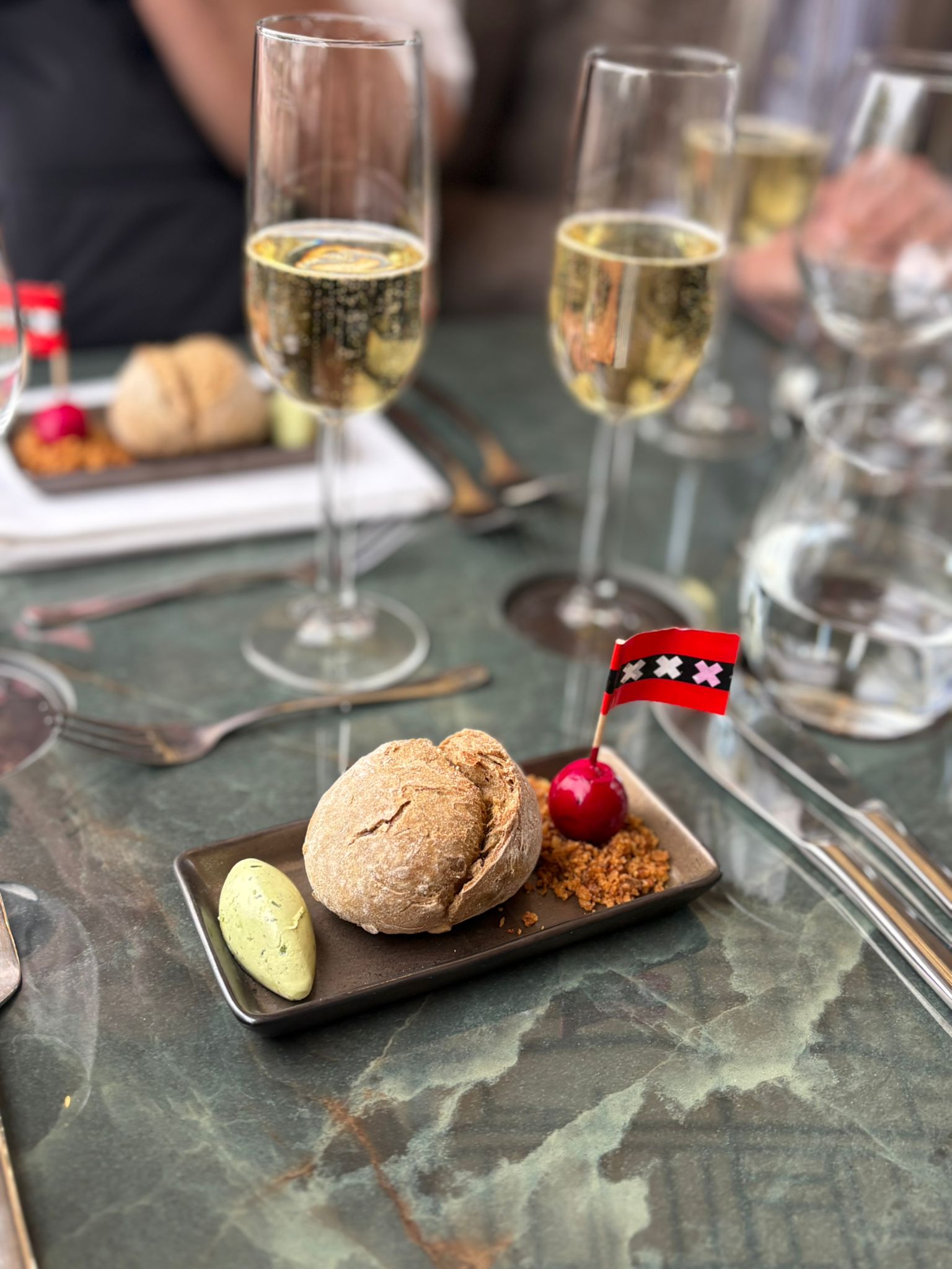 Lunch - Table for Four
